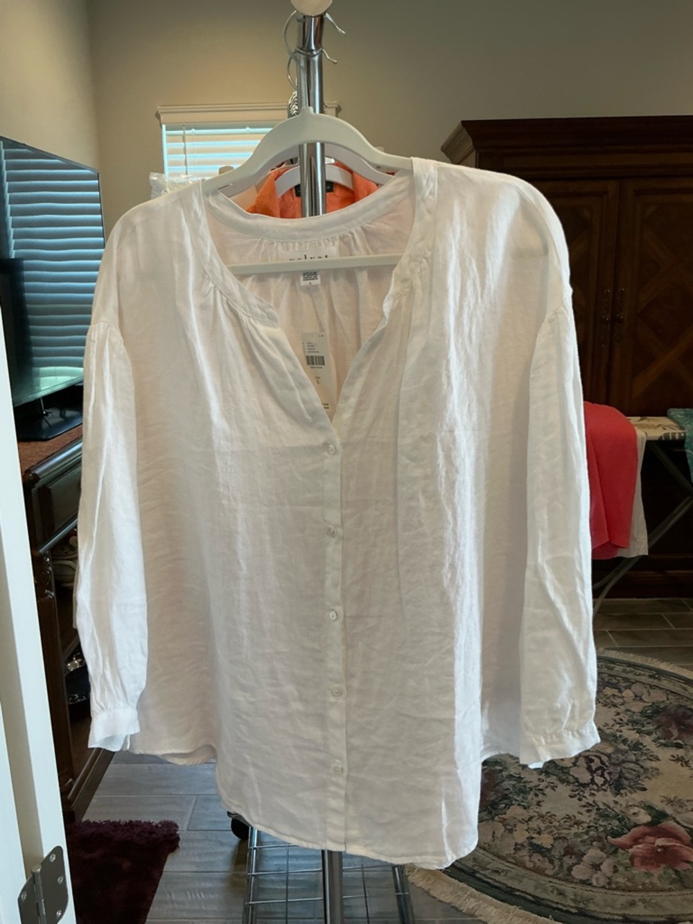 Velvet White Linen Button-Front Blouse